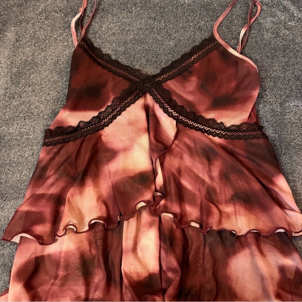 Elegant Lace Trimmed Tank Top